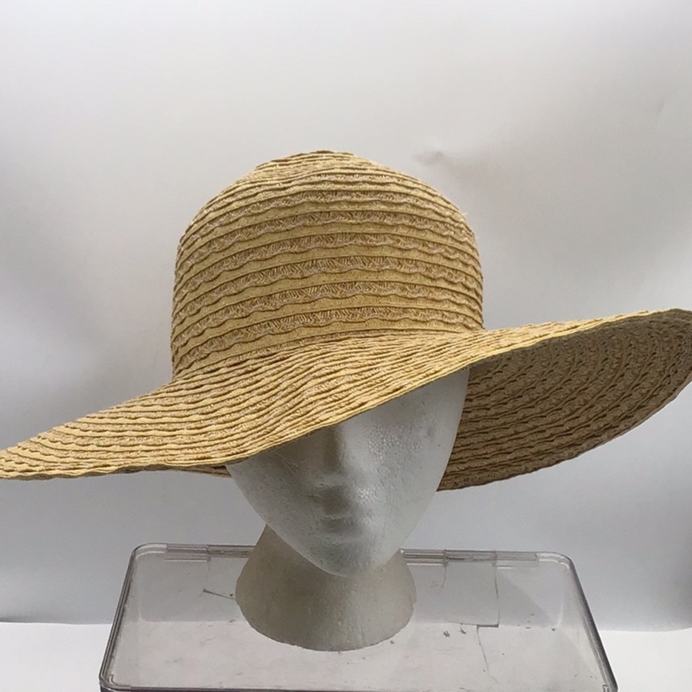 Croft & Barrow Tan Straw Sun Hat